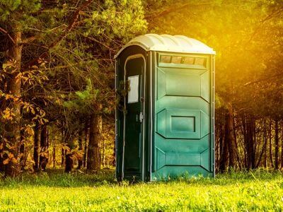 Local Restroom Trailer Rental in Daleville, MS